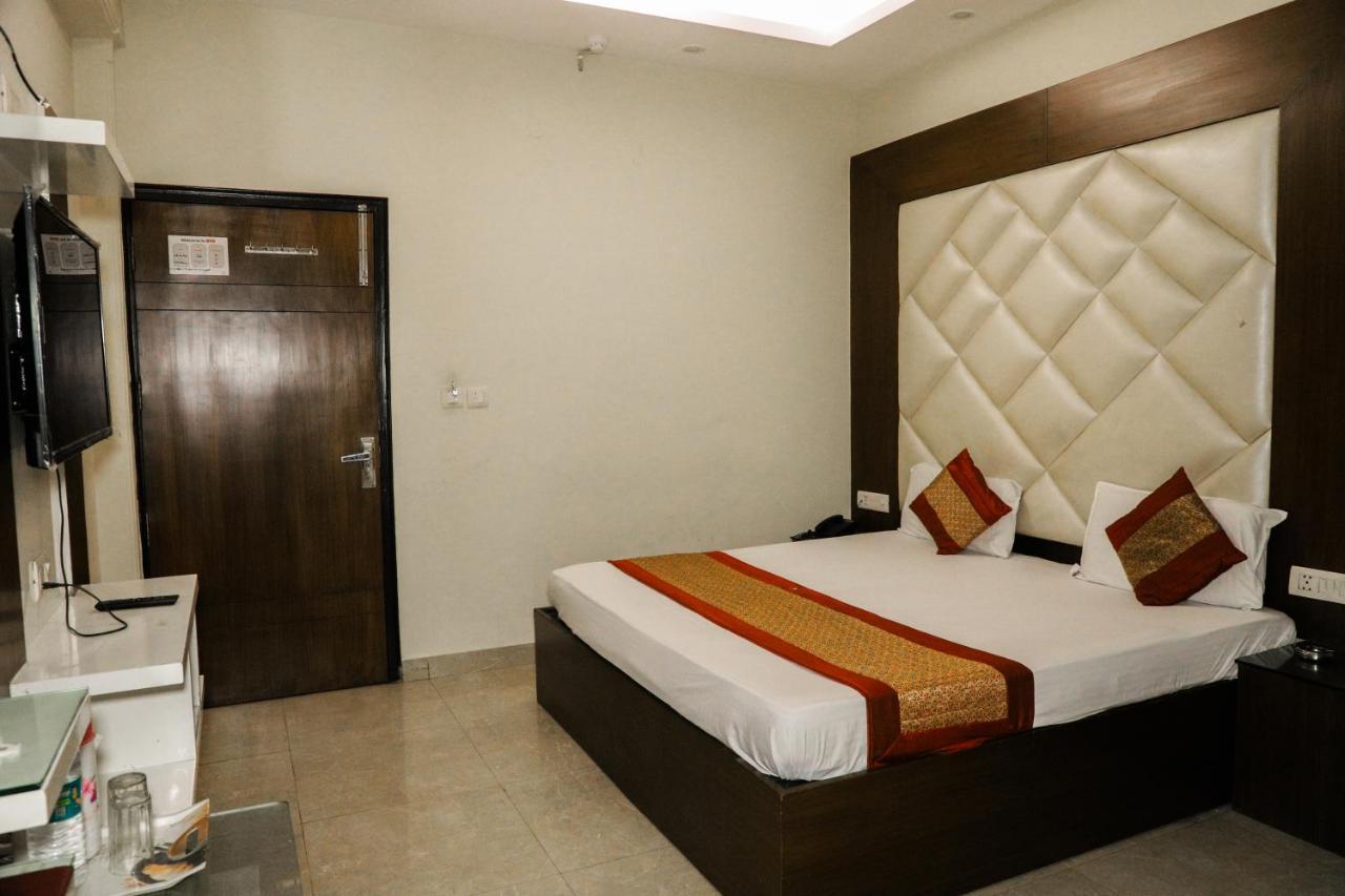 Hotel Centra Inn Νέο Δελχί Εξωτερικό φωτογραφία